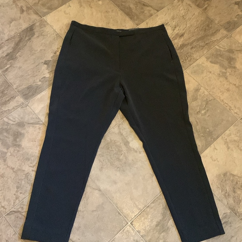 NWTWorthington •Slim Leg •Pinstripe Pants Black & dark gray •size 18• trousers